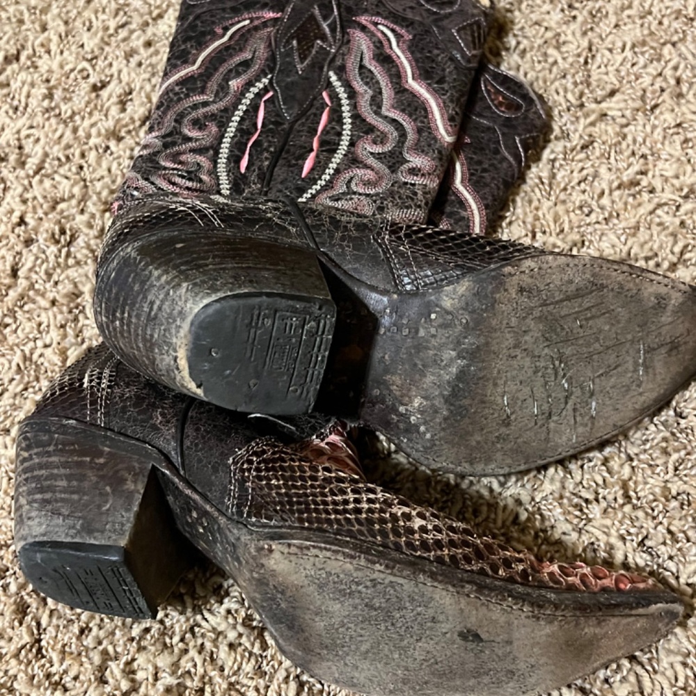 Corral Boots - Pink Python - Picture 2 of 3